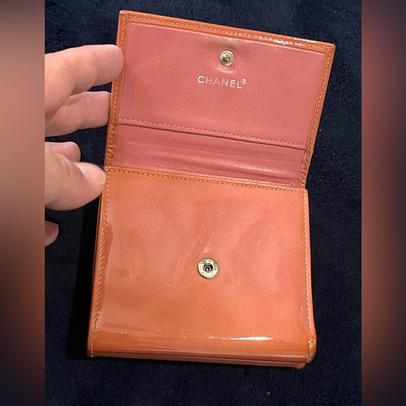 Chanel Vintage 2000-2002 Compact Wallet - Picture 5 of 15